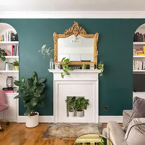 Stylish Georgian Near The Centre Of Apartment