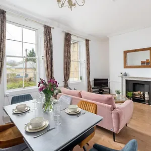 Garden Maisonette In Centre Apartment